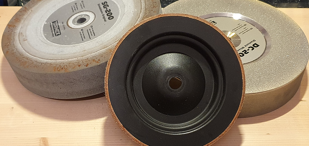 Diamond and artificial wheel (and a leather strop disc)